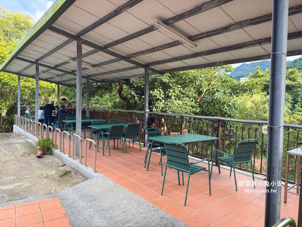 三峽最美的森林COFFEE長城溪森林，被森林包圍的河畔景觀咖啡廳