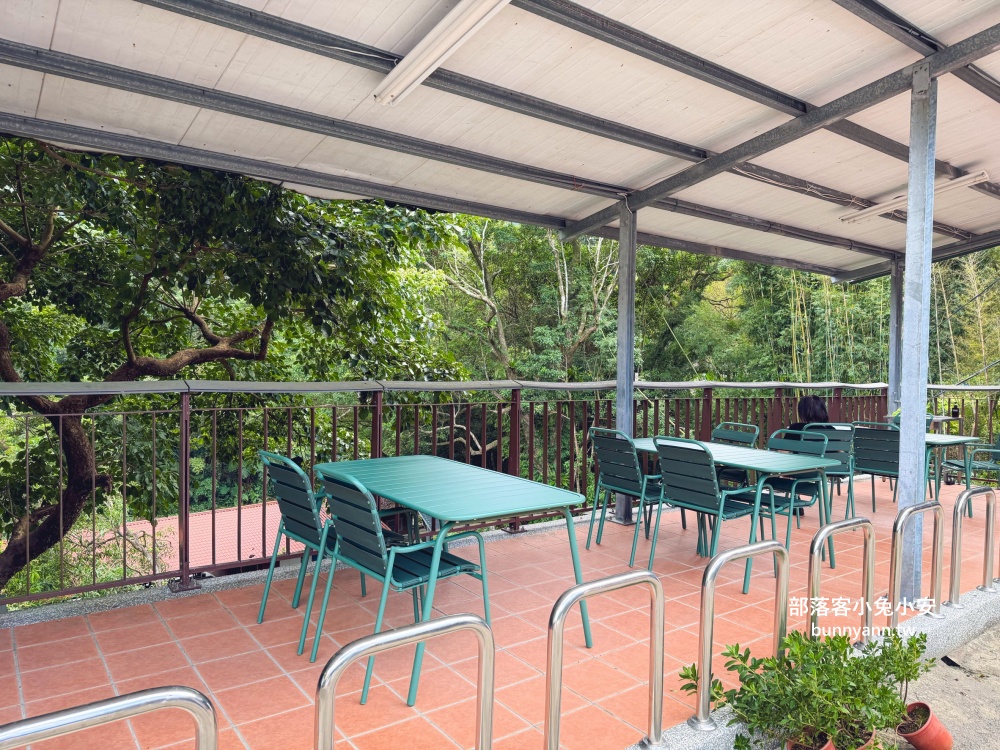 三峽最美的森林COFFEE長城溪森林，被森林包圍的河畔景觀咖啡廳