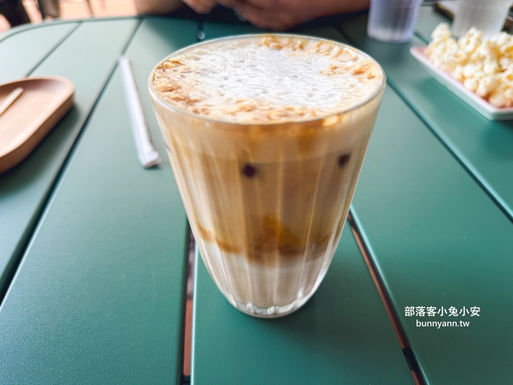 三峽最美的森林COFFEE長城溪森林，被森林包圍的河畔景觀咖啡廳