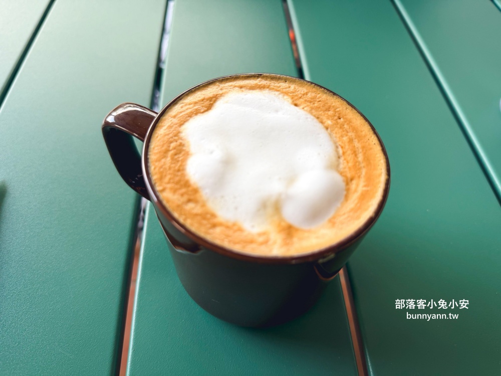 三峽最美的森林COFFEE長城溪森林，被森林包圍的河畔景觀咖啡廳