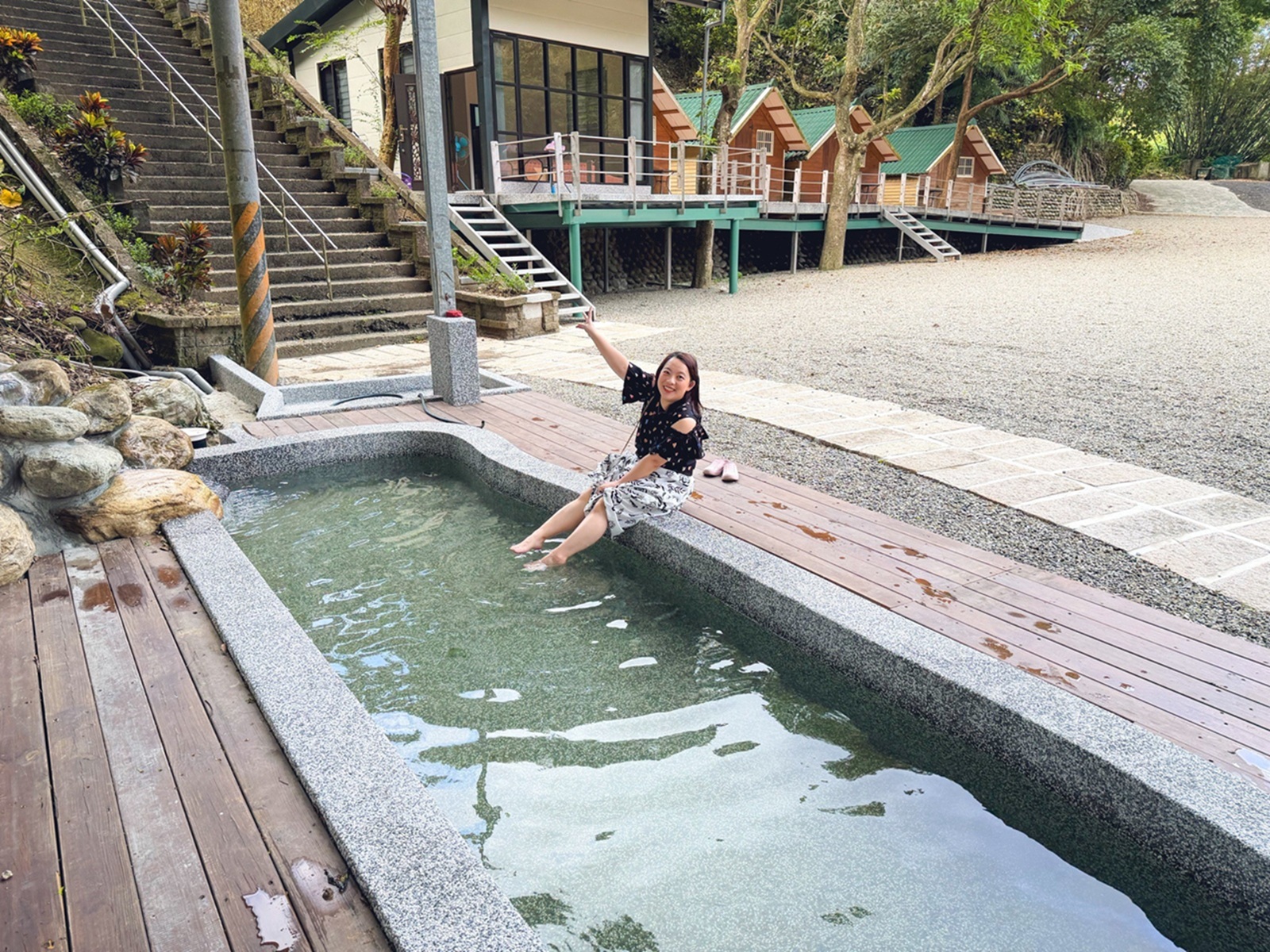 三峽最美的森林COFFEE長城溪森林，被森林包圍的河畔景觀咖啡廳