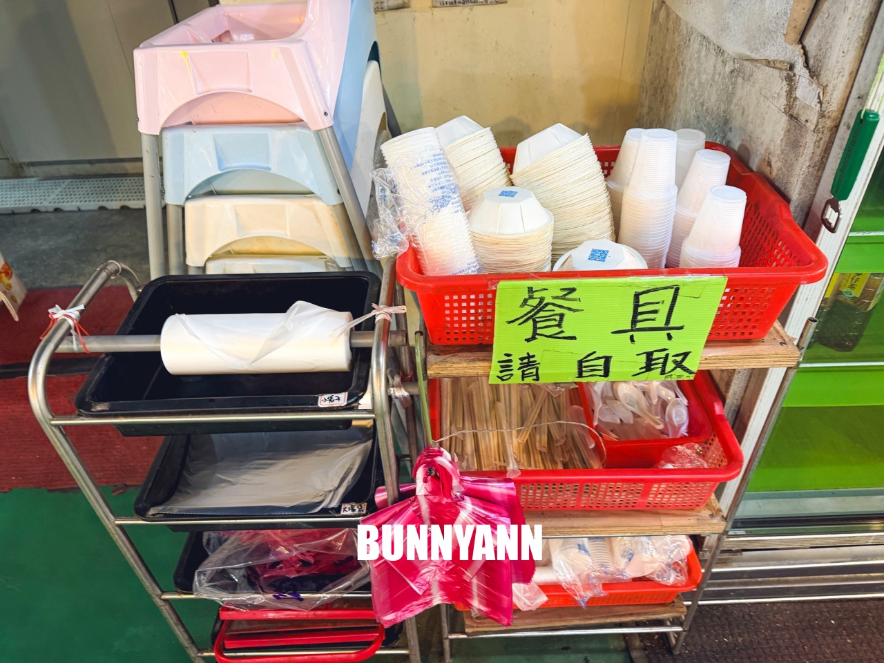 在地人喜愛的「竹子湖山中園野菜餐廳」鮮嫩蔥油雞，雞湯也是招牌必點之一！