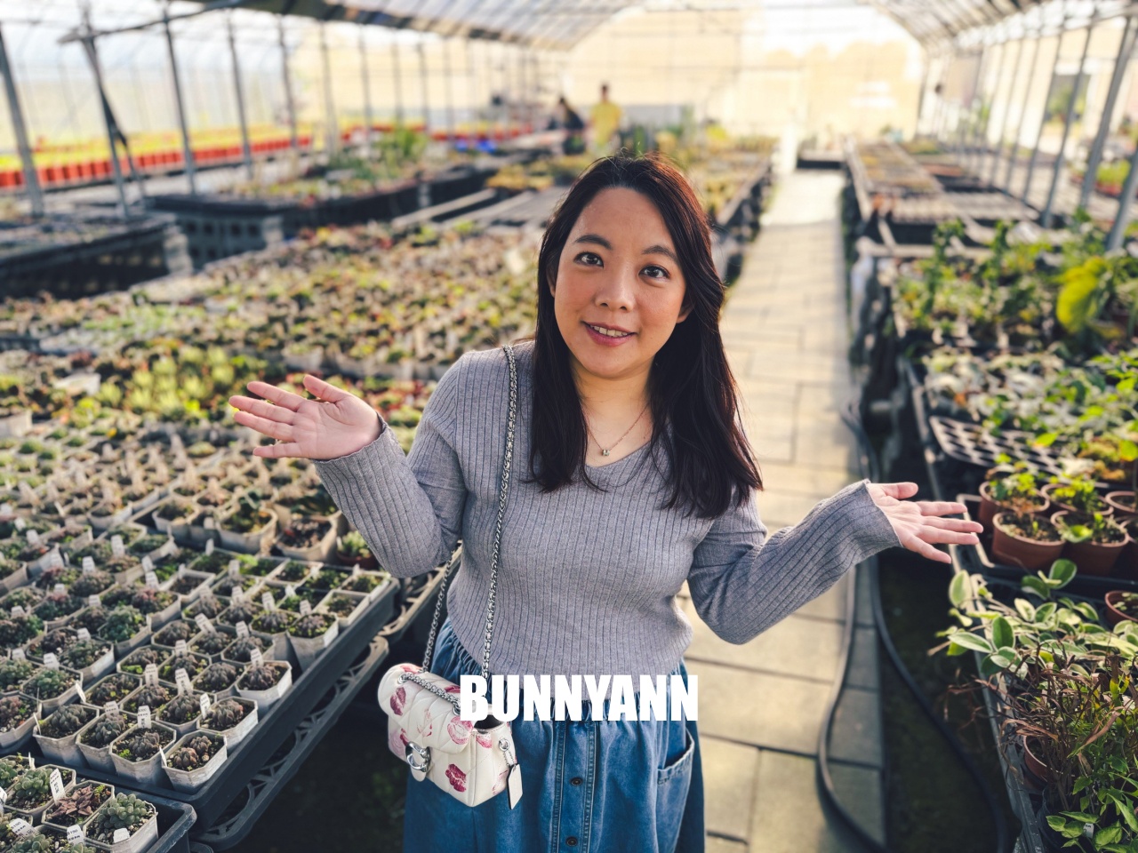 地點有夠鄉下，卻是千坪大鹿角蕨多肉園區，有上千株的多肉盆栽可賞，手作盆栽教室氛圍超好