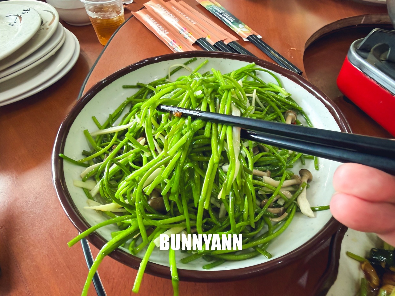 桃園【臺灣番鴨牧場大江店】隱身小路內的好吃薑母鴨店，超大餐廳適合團客聚餐推薦