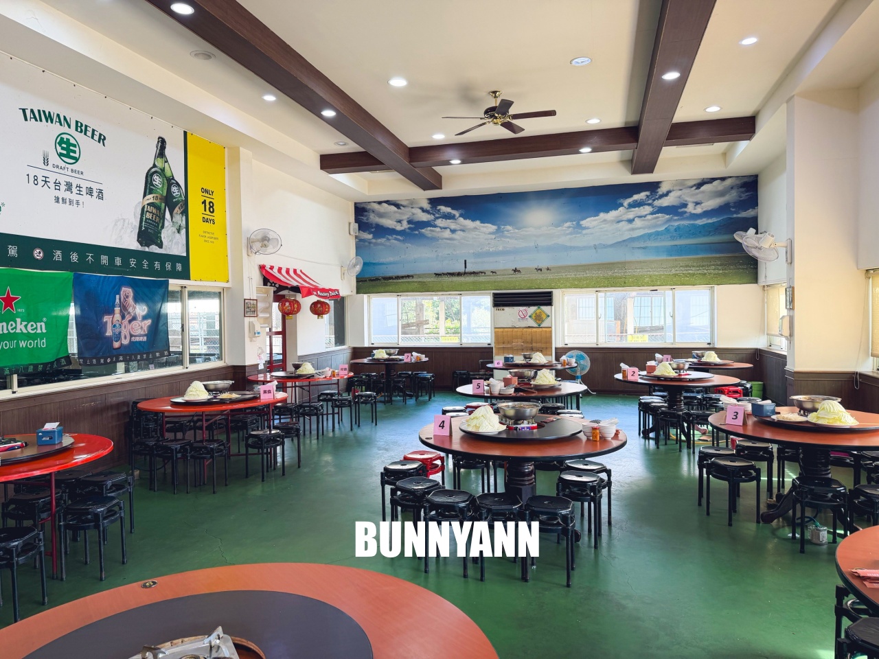 桃園【臺灣番鴨牧場大江店】隱身小路內的好吃薑母鴨店，超大餐廳適合團客聚餐推薦