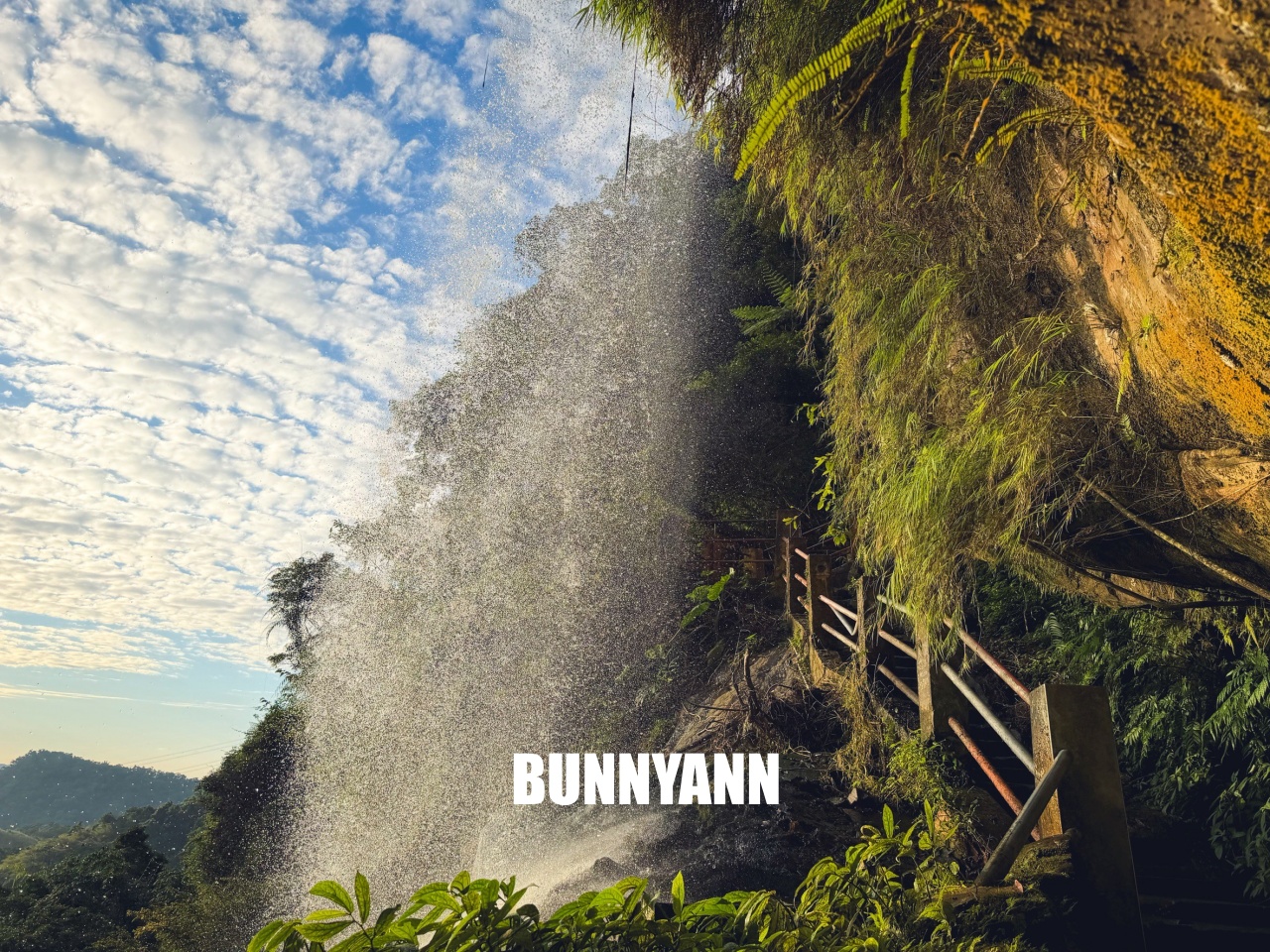 新北【銀河洞越嶺登山步道】下車只要15分鐘,輕鬆欣賞瀑布與水濂洞奇景 新北【銀河洞越嶺登山步道】下車只要15分鐘,輕鬆欣賞瀑布與水濂洞奇景