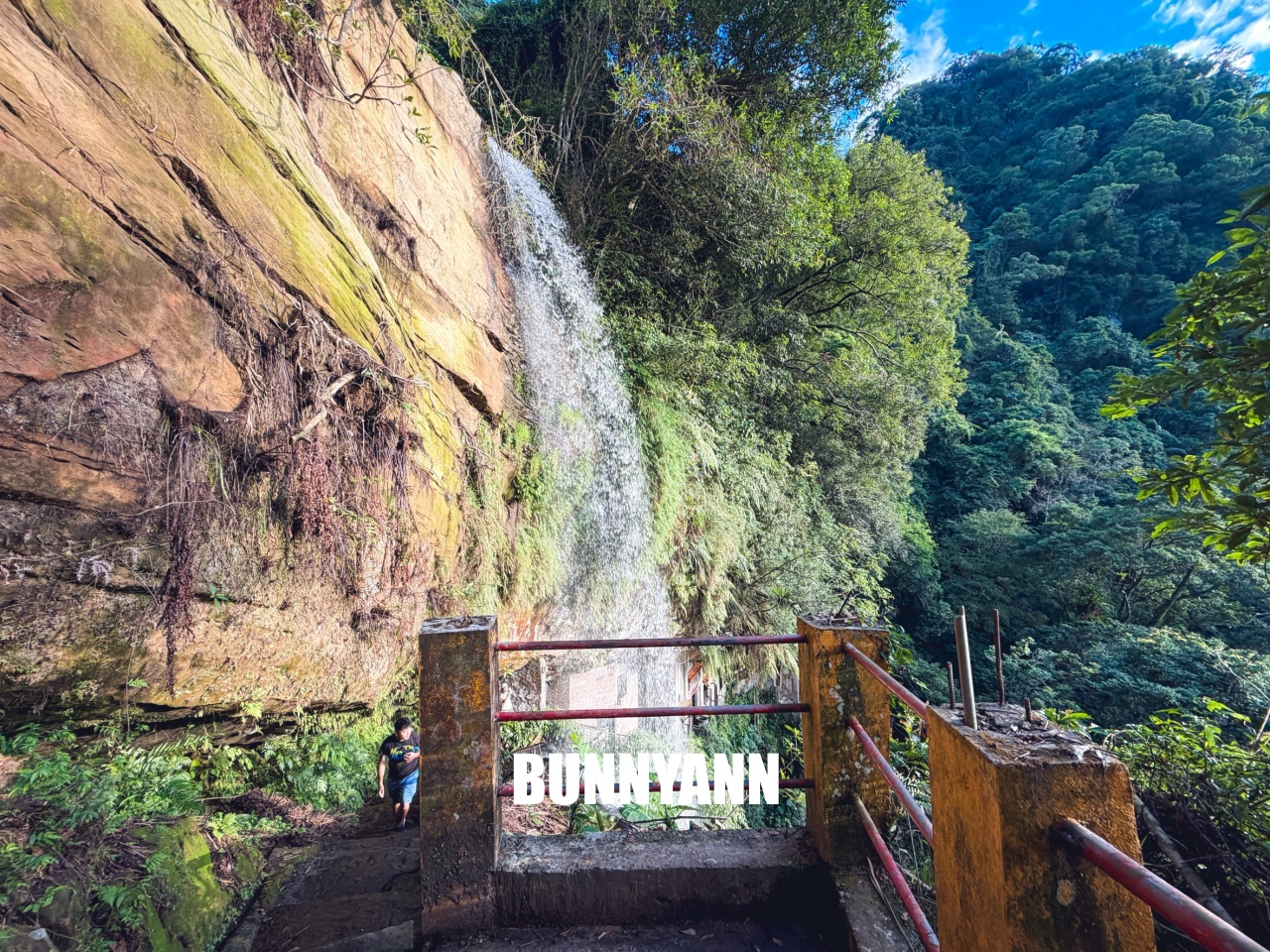 新北【銀河洞越嶺登山步道】下車只要15分鐘,輕鬆欣賞瀑布與水濂洞奇景 新北【銀河洞越嶺登山步道】下車只要15分鐘,輕鬆欣賞瀑布與水濂洞奇景