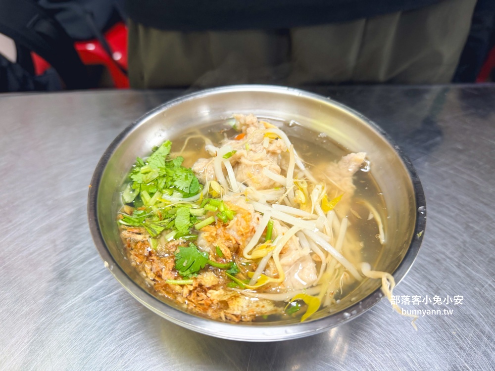 北投美食【上全肉羹】北投市場超人氣排隊名店，肉羹大塊紮實，湯頭也不差!