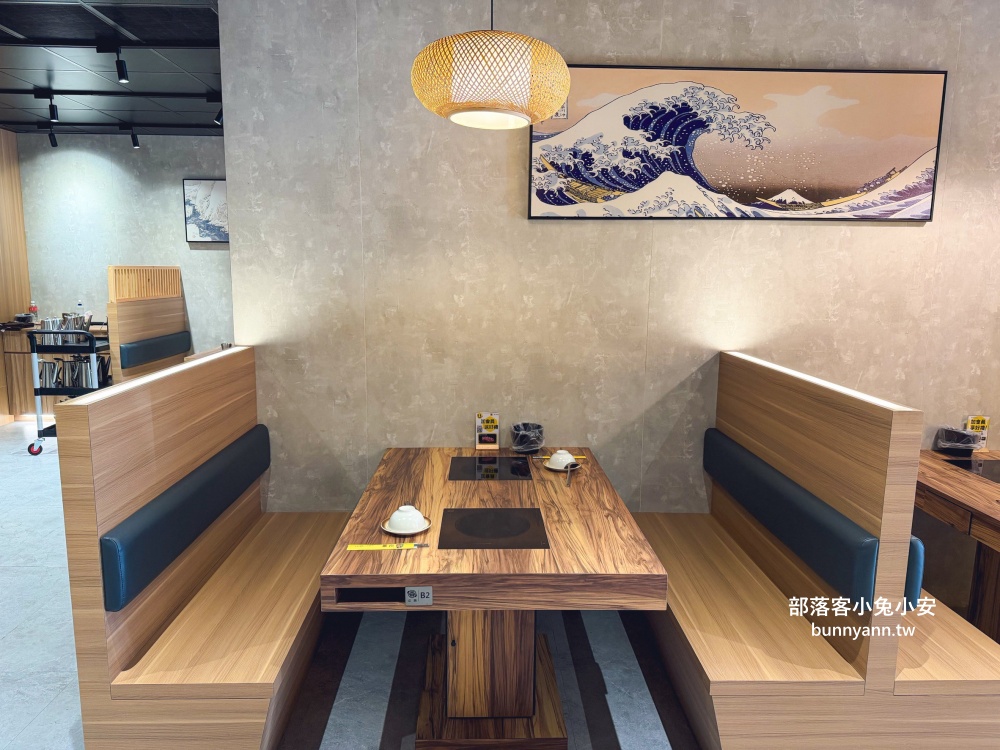 桃園【売鍋中壢龍岡店】超高CP值火鍋店，冰淇淋跟小菜隨你吃！