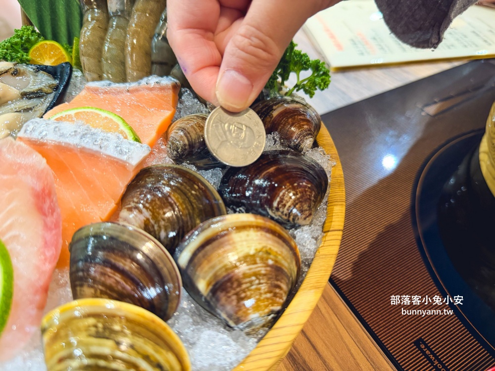 桃園【売鍋中壢龍岡店】超高CP值火鍋店，冰淇淋跟小菜隨你吃！