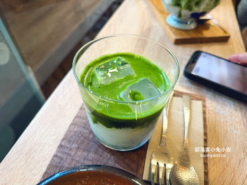 宜蘭【小亀有抹茶】隱藏版老宅冰店,必點超抹刨冰、爆漿銅鑼燒攻略。 宜蘭【小亀有抹茶】隱藏版老宅冰店,必點超抹刨冰、爆漿銅鑼燒攻略。