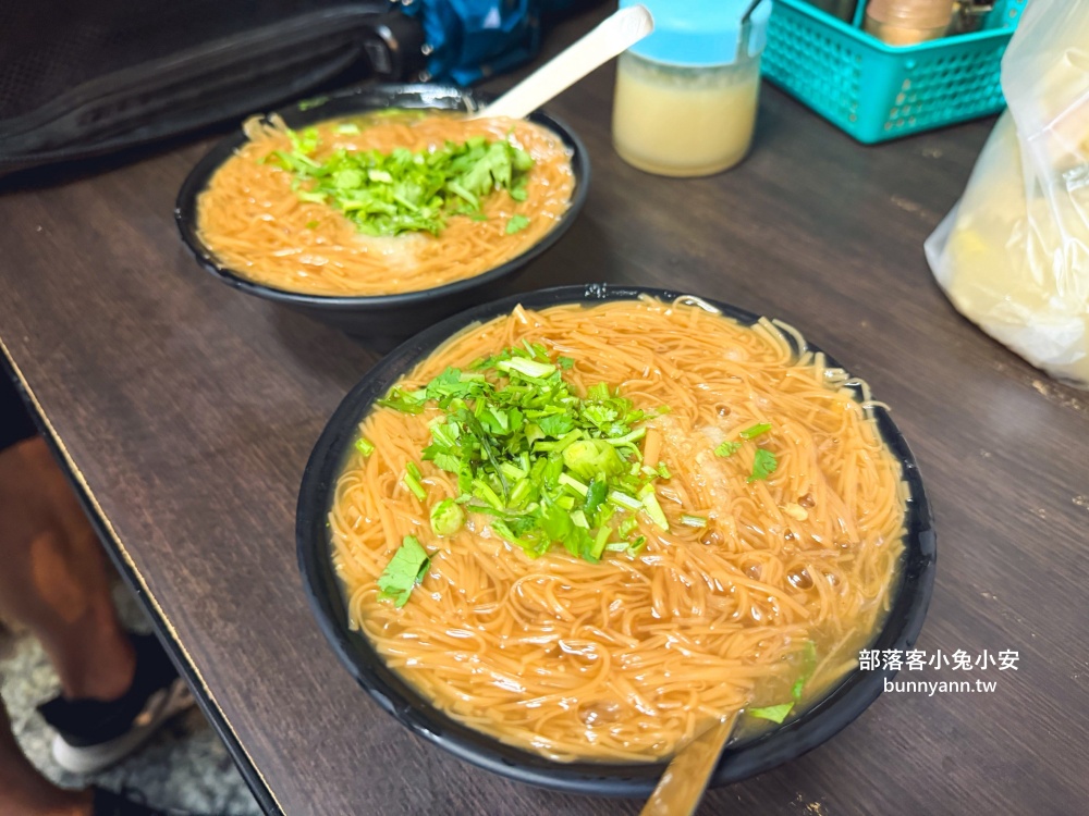 台北【樂業麵線】綜合大腸蚵仔麵線一賣好幾個年頭