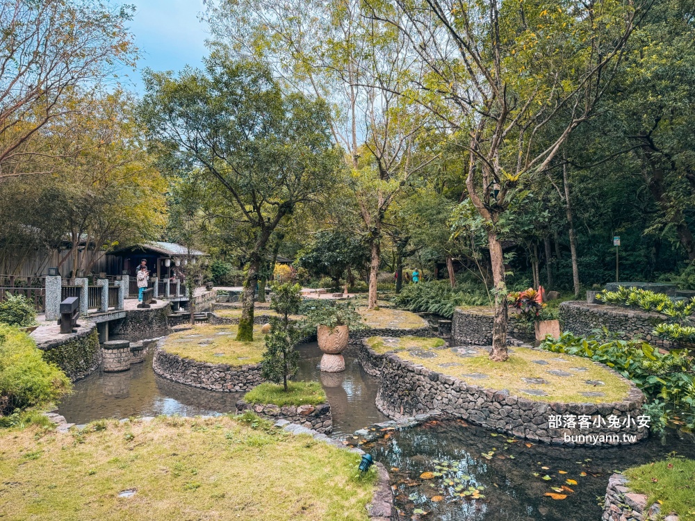 宜蘭【礁溪溫泉公園】從入口處到溫泉足湯來回只要20分鐘輕鬆走