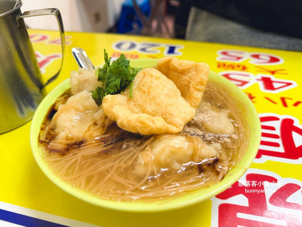 三沙灣「麥克麵線」超級特別的魚漿包大腸羹，好吃又平價。