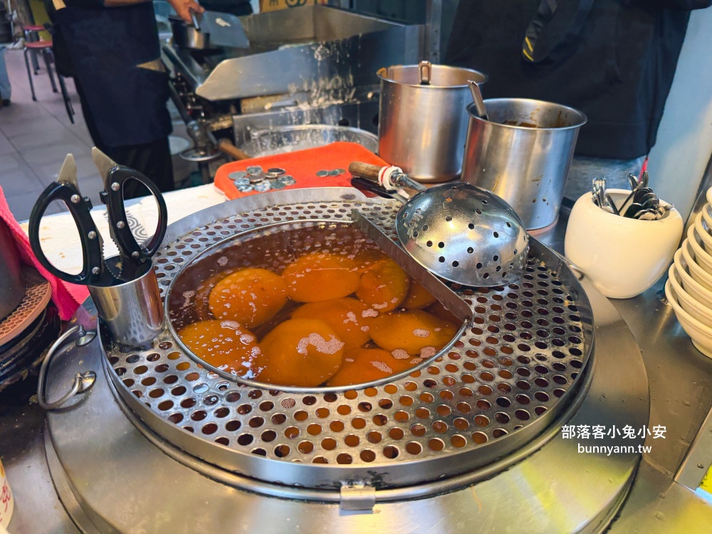 三沙灣「麥克麵線」超級特別的魚漿包大腸羹，好吃又平價。