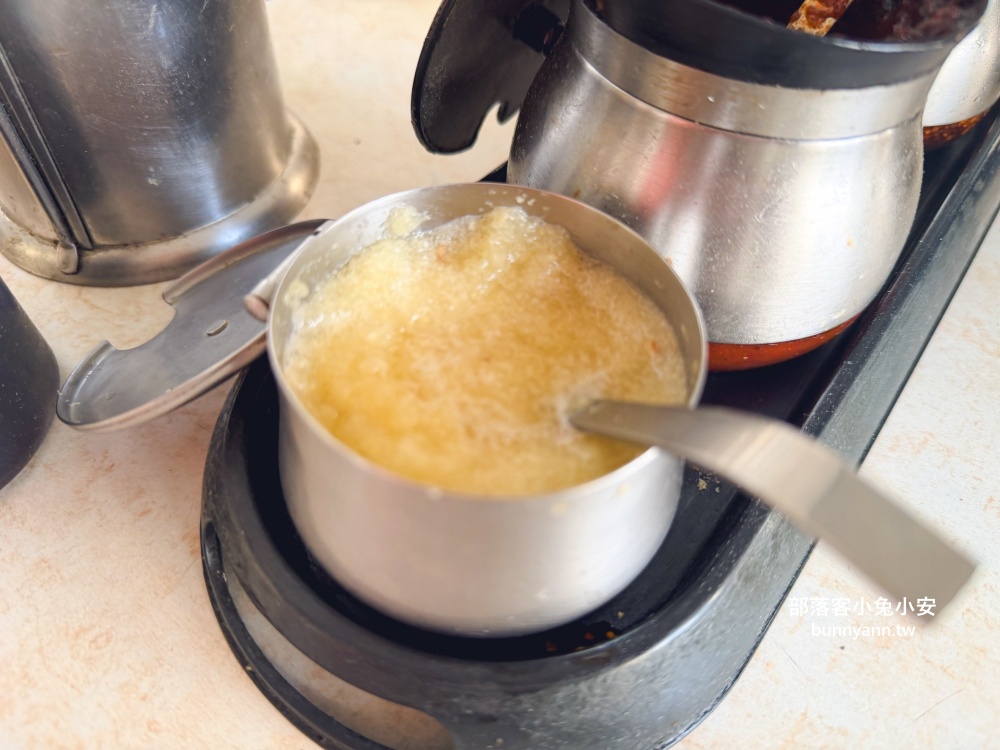 台北【阿川蚵仔麵線】每碗麵線內的蚵仔肥美、大腸入味好好吃 台北【阿川蚵仔麵線】每碗麵線內的蚵仔肥美、大腸入味好好吃