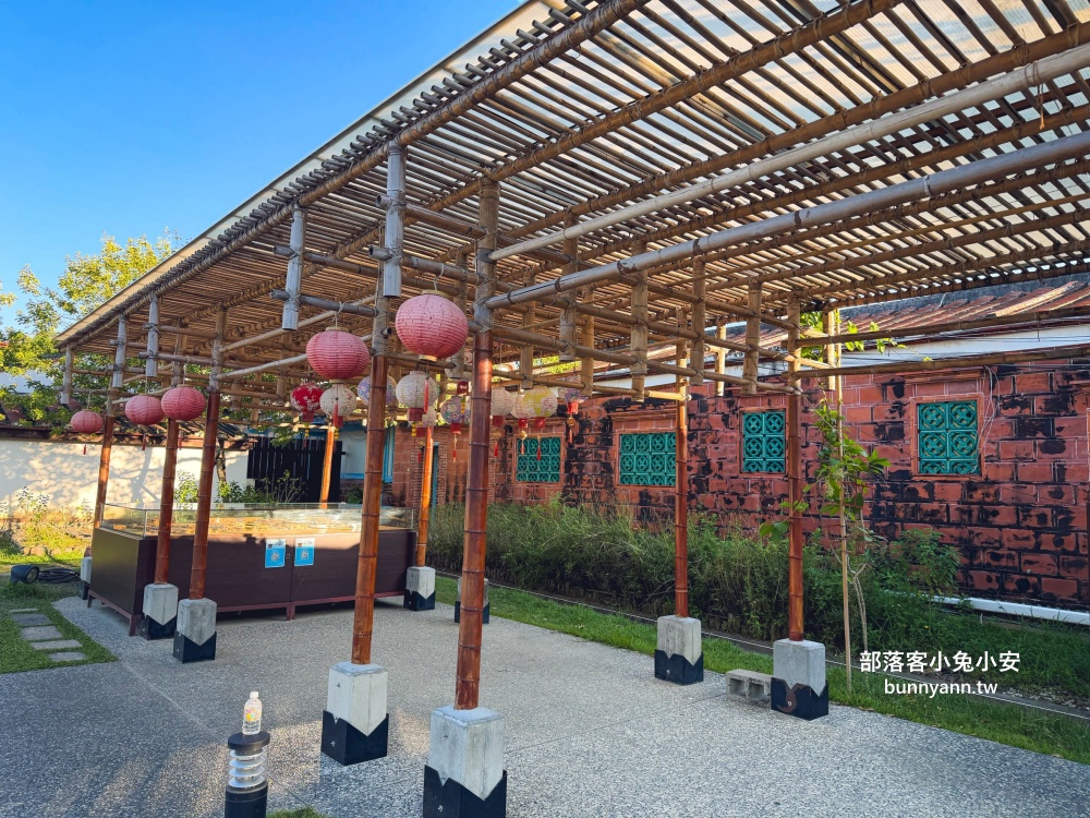 台中【霧峰林家宮保第園區】最大特色就是園區內古色古香三合院與戲台真好拍照 台中【霧峰林家宮保第園區】最大特色就是園區內古色古香三合院與戲台真好拍照