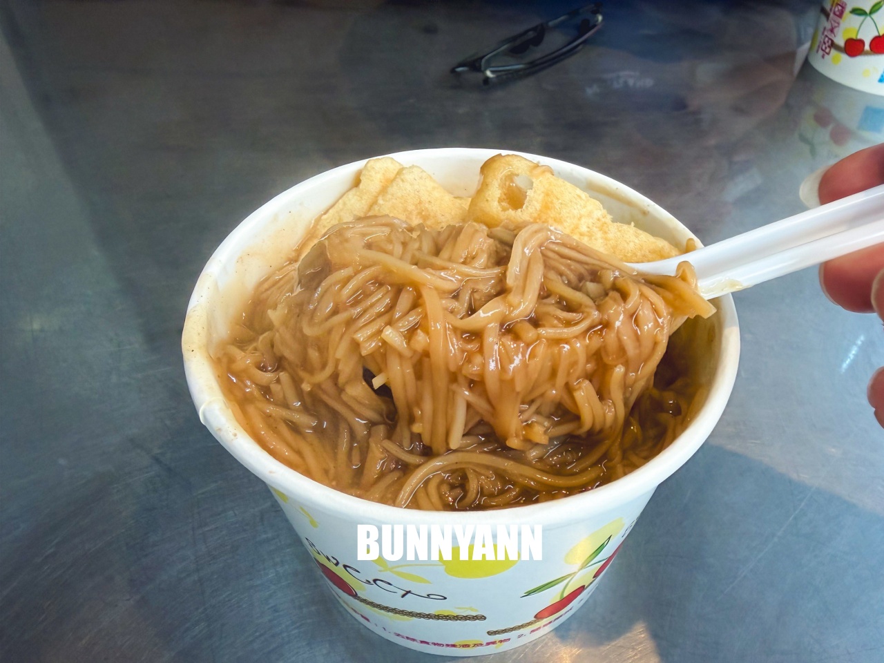 新北市【七堵OK麵線汐止店】每碗麵線內的蚵仔肥美、大腸入味好好吃