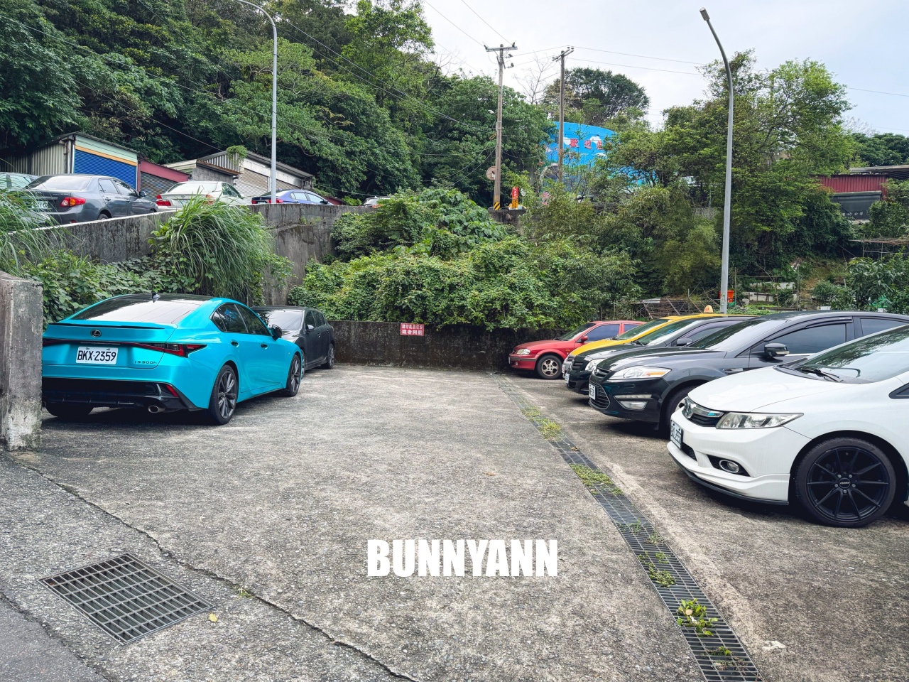 基隆【劉銘傳隧道】全台唯一百年鐵路隧道,走進神隱少女山洞秘境,開放時間、停車地點全攻略。 基隆【劉銘傳隧道】全台唯一百年鐵路隧道,走進神隱少女山洞秘境,開放時間、停車地點全攻略。