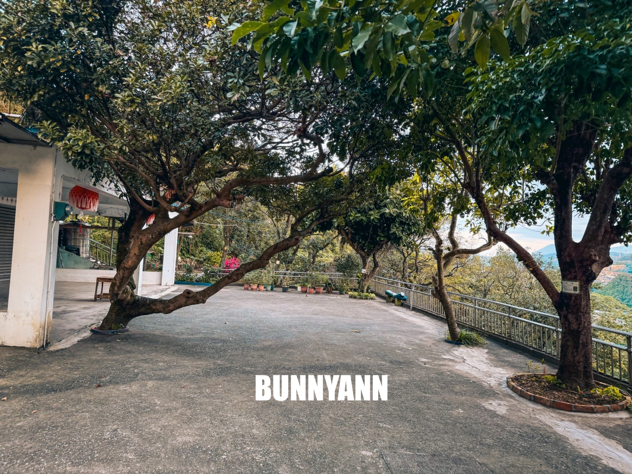 基隆【劉銘傳隧道】全台唯一百年鐵路隧道,走進神隱少女山洞秘境,開放時間、停車地點全攻略。 基隆【劉銘傳隧道】全台唯一百年鐵路隧道,走進神隱少女山洞秘境,開放時間、停車地點全攻略。