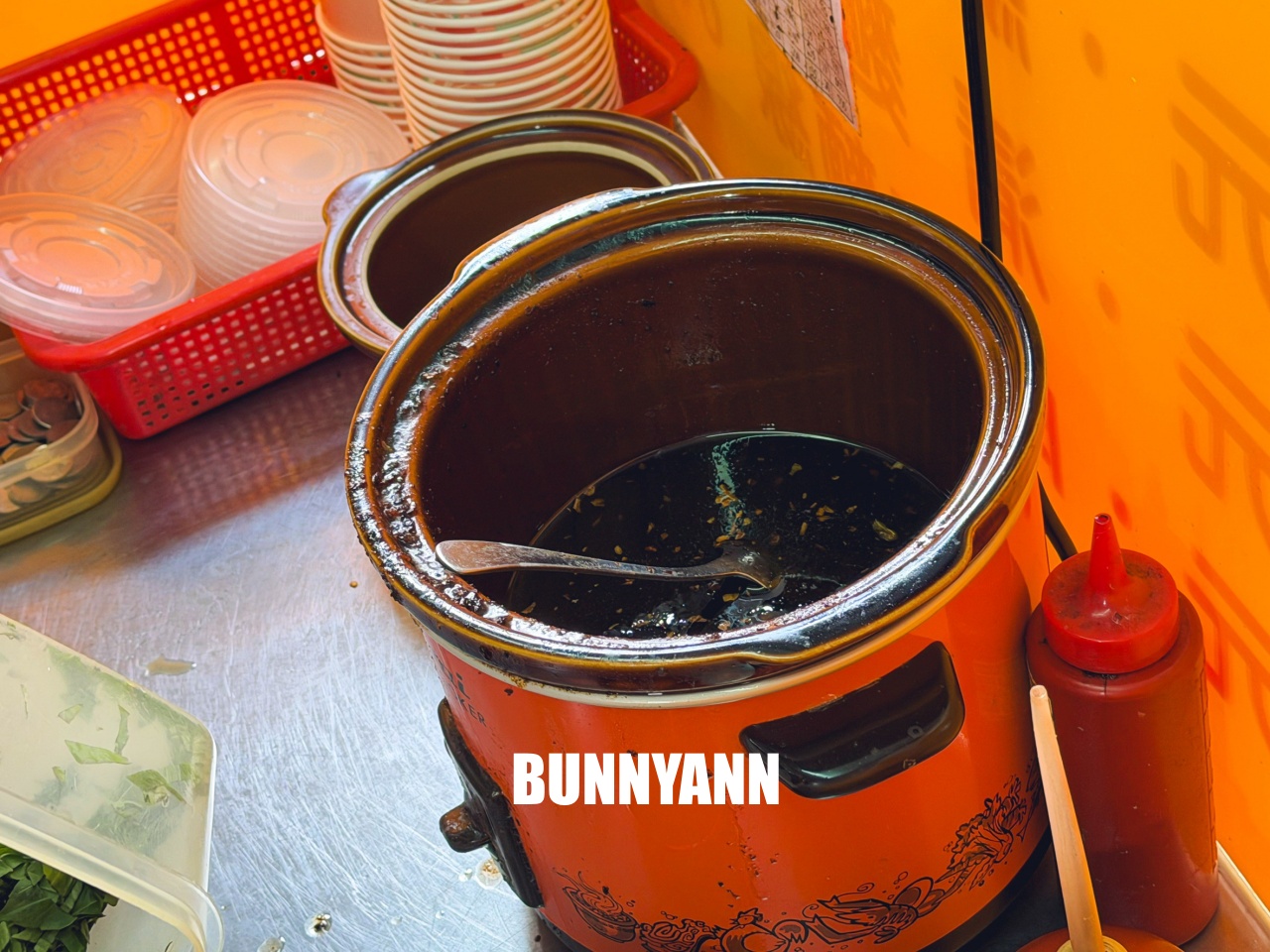 台中【樂群手工麵線】第五市場超狂排隊名店,一週只賣三天,滿滿大腸蚵仔肉羹必吃攻略。 台中【樂群手工麵線】第五市場超狂排隊名店,一週只賣三天,滿滿大腸蚵仔肉羹必吃攻略。