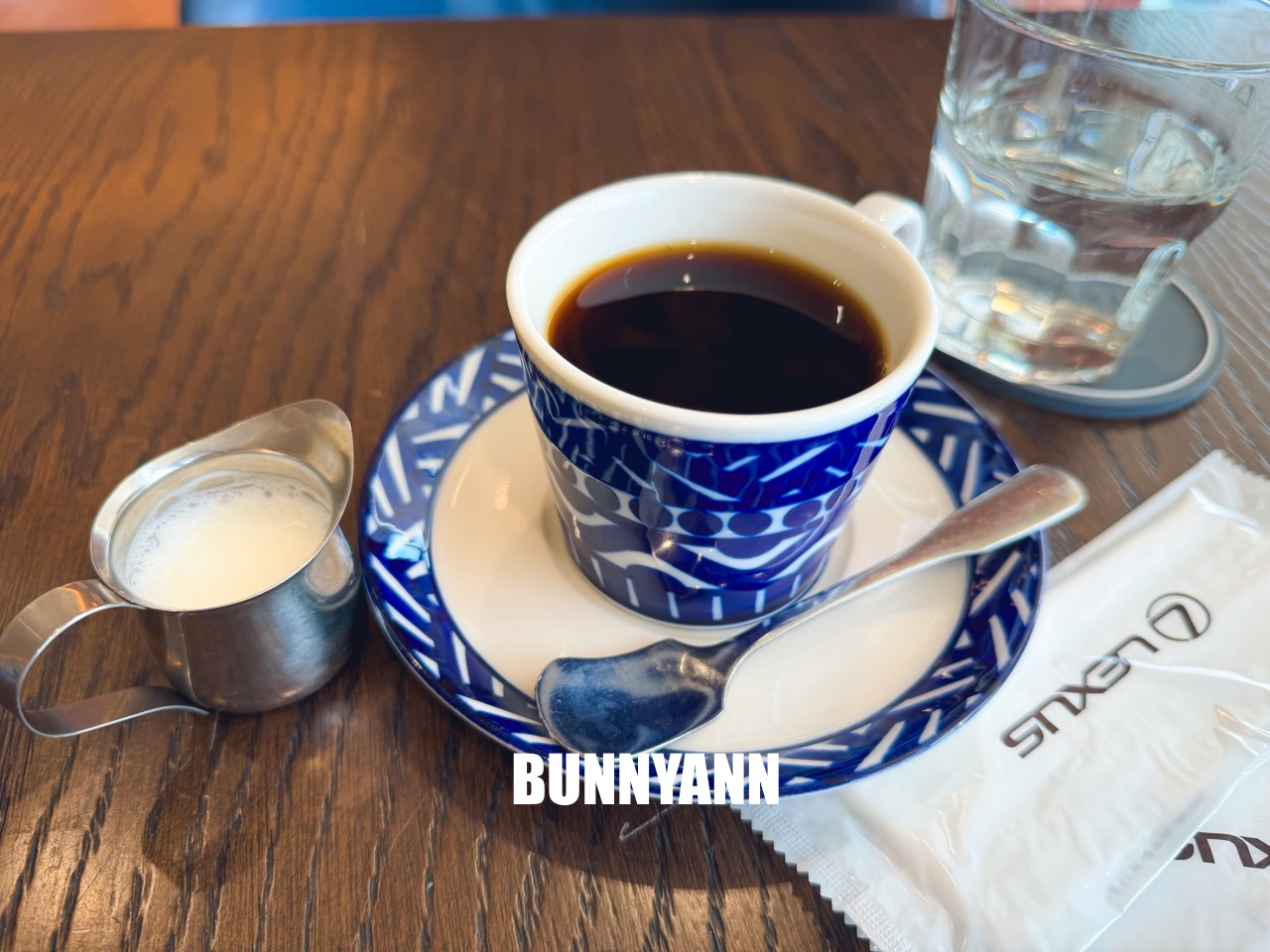 台北【國都LEXUS濱江服務廠】全台最美貴賓休息室，精品 UCC 咖啡、看飛機起降一日遊。