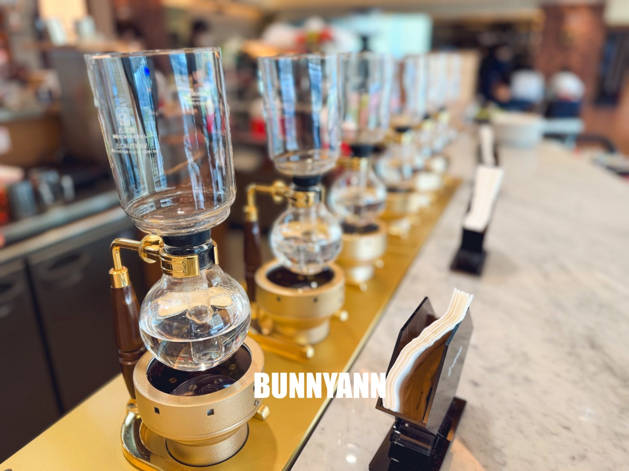 台北【國都LEXUS濱江服務廠】全台最美貴賓休息室，精品 UCC 咖啡、看飛機起降一日遊。