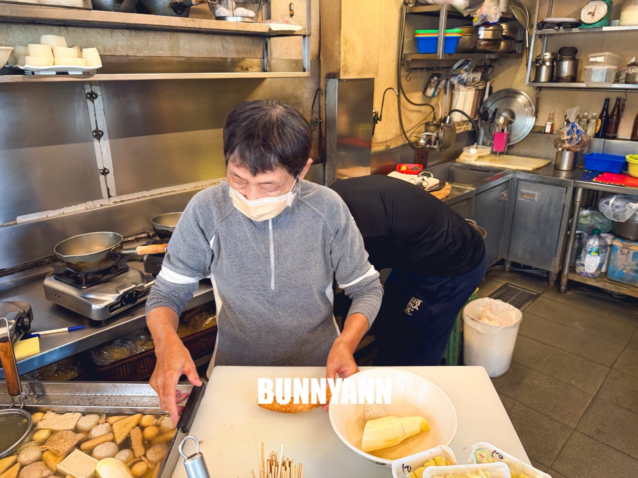 台南美食【津屋關東煮】台南轉運站旁超人氣名店，鍋燒意麵與菜頭滷超強。