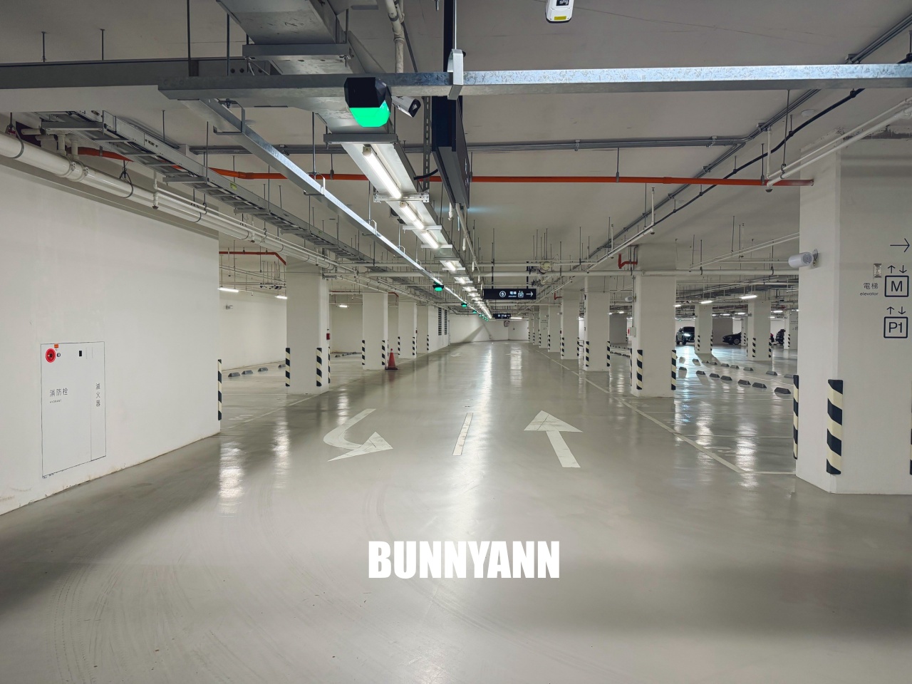 台中【臺中綠美圖】絕美公園中的圖書館,白色森林、雲朵閱讀區、親子停車全攻略。 台中【臺中綠美圖】絕美公園中的圖書館,白色森林、雲朵閱讀區、親子停車全攻略。