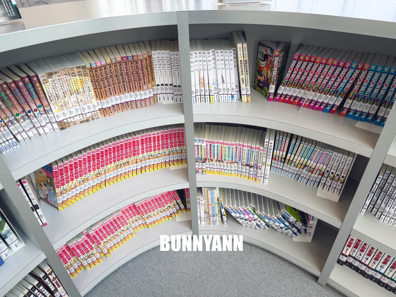 台中【臺中綠美圖】絕美公園中的圖書館,白色森林、雲朵閱讀區、親子停車全攻略。 台中【臺中綠美圖】絕美公園中的圖書館,白色森林、雲朵閱讀區、親子停車全攻略。