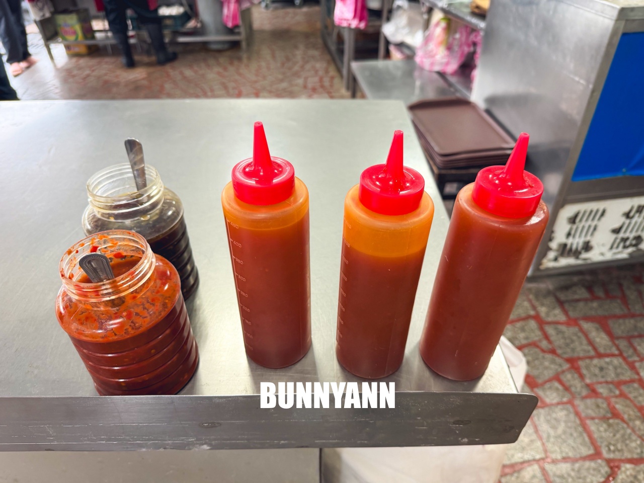 萬里美食【萬里豆漿伯】第三代接手一甲子美味，必吃粉漿蛋餅與美味油飯。