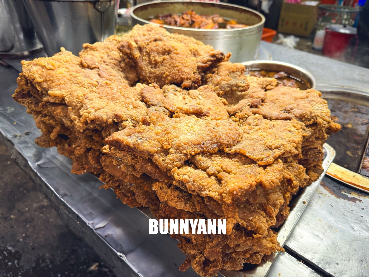 板橋【蔡家排骨飯】福德市場40年排骨飯老字號!免費味噌湯真的很經濟實惠 板橋【蔡家排骨飯】福德市場40年排骨飯老字號!免費味噌湯真的很經濟實惠