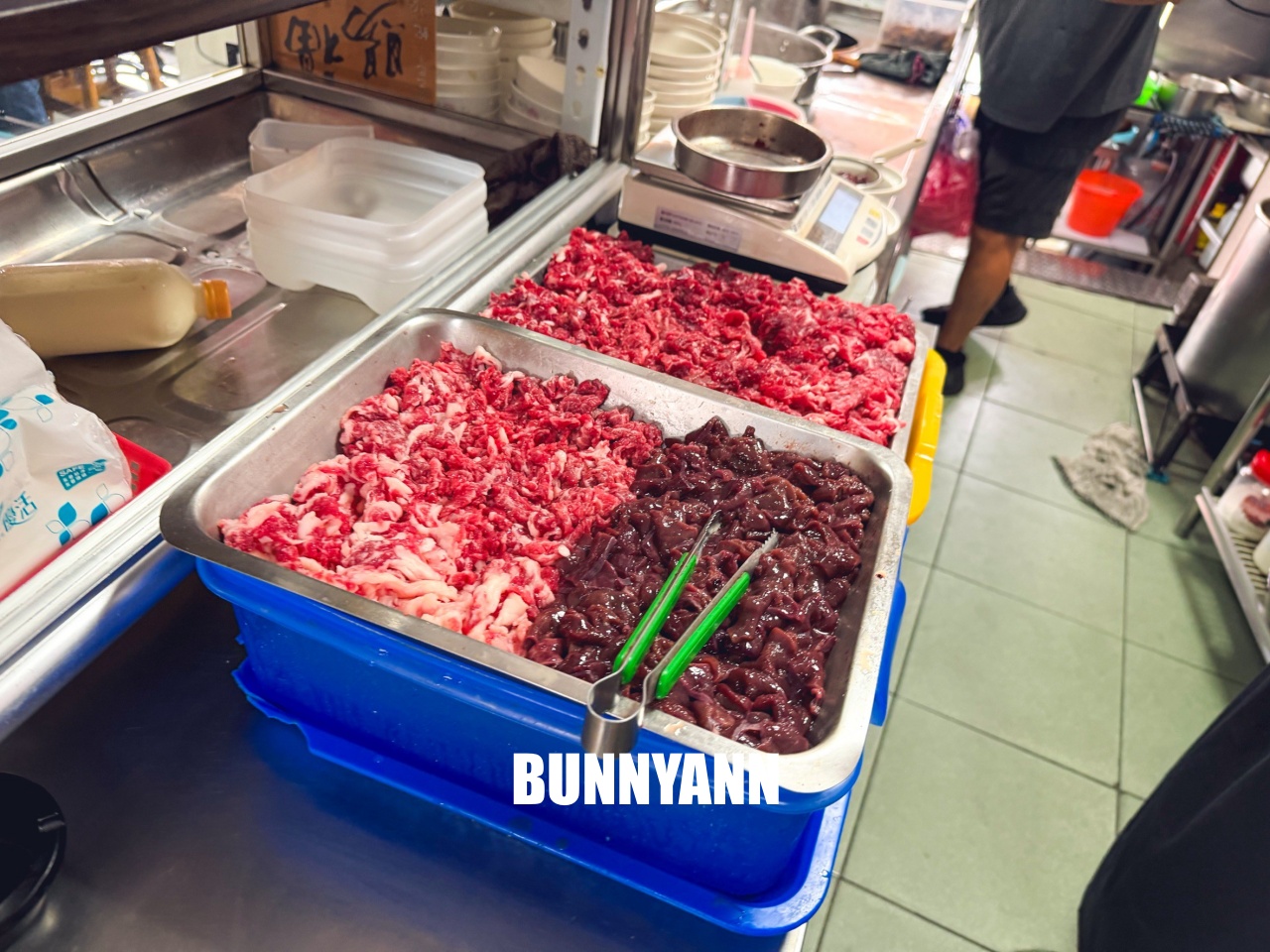 台南【西羅殿牛肉湯】台南人ㄟ早餐,點湯就送肉燥飯,超狂排隊人潮、菜單價位分享。 台南【西羅殿牛肉湯】台南人ㄟ早餐,點湯就送肉燥飯,超狂排隊人潮、菜單價位分享。