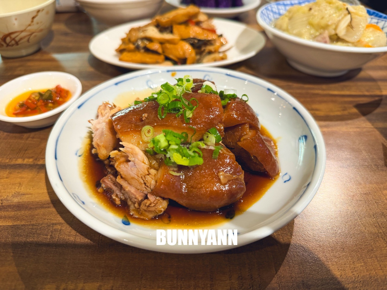 新店【超人鱸魚】人氣版清燉文蛤鱸魚湯一賣數十個年頭