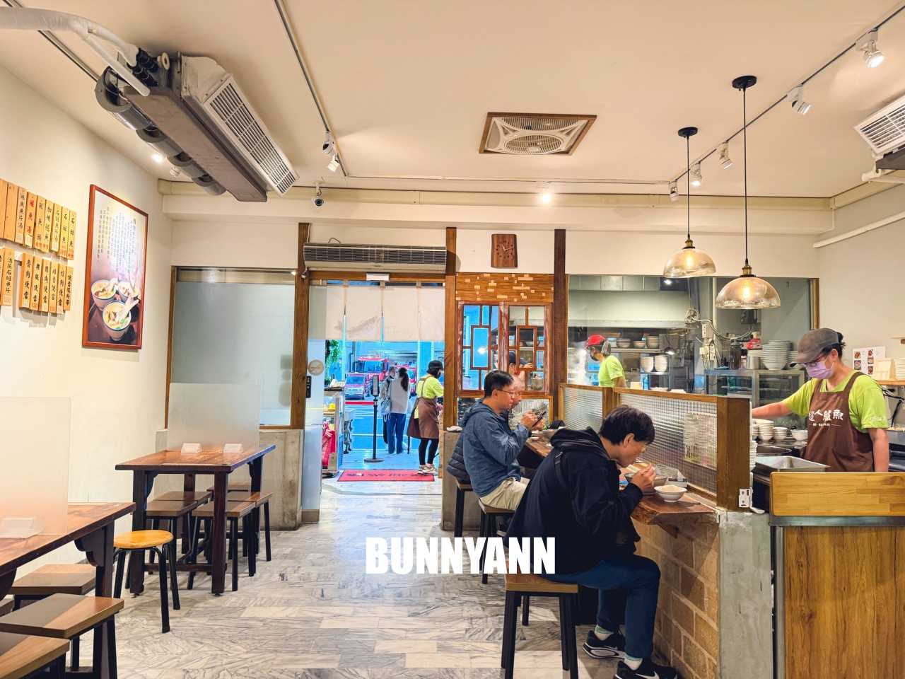 新店【超人鱸魚】人氣版清燉文蛤鱸魚湯一賣數十個年頭 新店【超人鱸魚】人氣版清燉文蛤鱸魚湯一賣數十個年頭