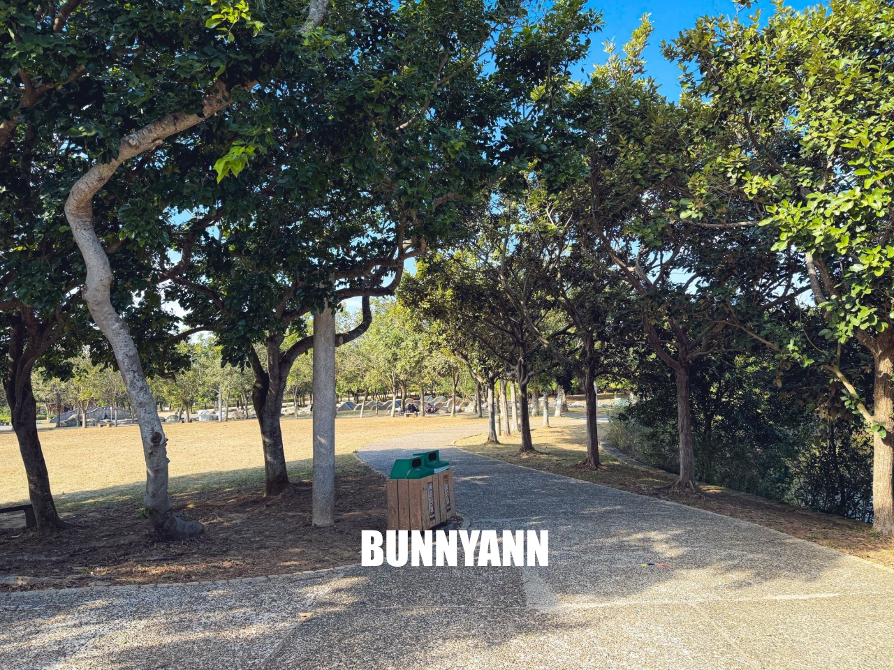 台中親子【台中都會公園】草地野餐、騎腳踏車、放風箏,免門票一日遊攻略。 台中親子【台中都會公園】草地野餐、騎腳踏車、放風箏,免門票一日遊攻略。