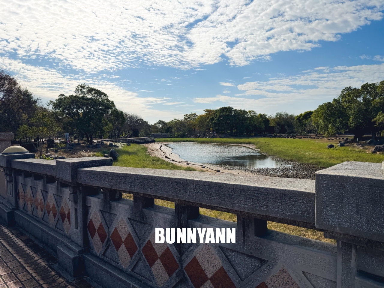 台中親子【台中都會公園】草地野餐、騎腳踏車、放風箏,免門票一日遊攻略。 台中親子【台中都會公園】草地野餐、騎腳踏車、放風箏,免門票一日遊攻略。