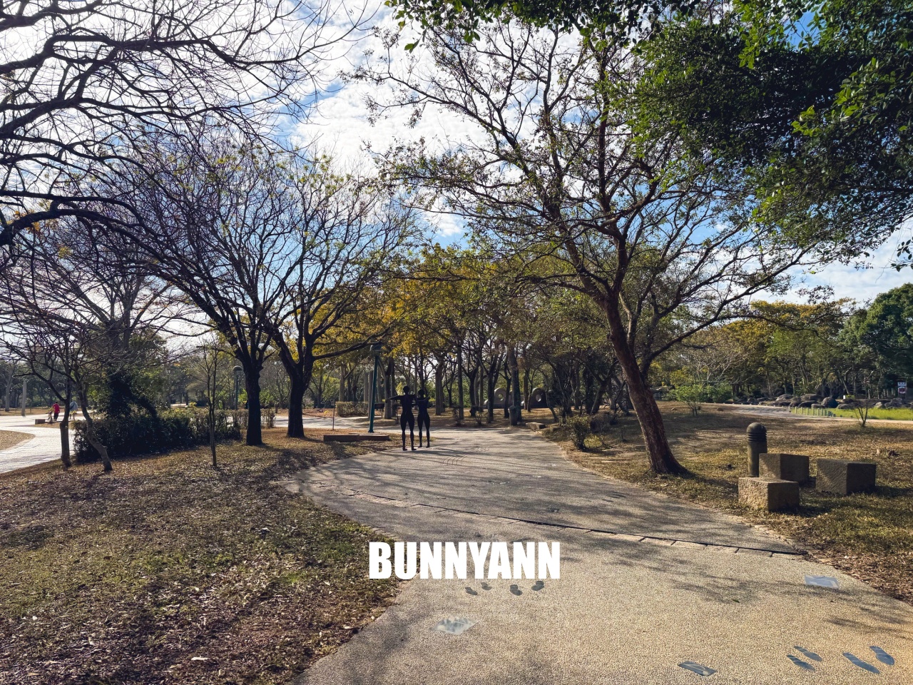 台中親子【台中都會公園】草地野餐、騎腳踏車、放風箏,免門票一日遊攻略。 台中親子【台中都會公園】草地野餐、騎腳踏車、放風箏,免門票一日遊攻略。