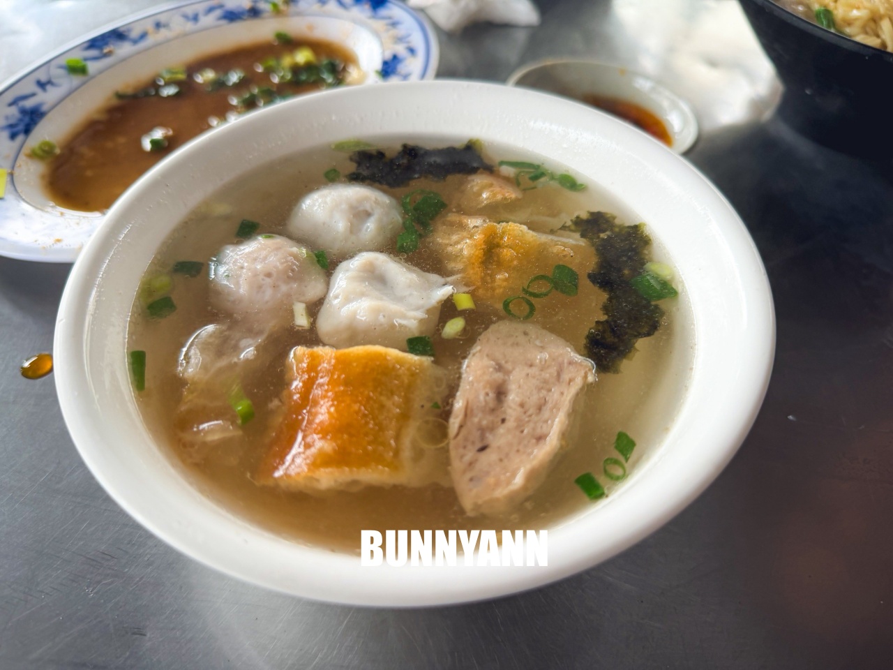 台南【陳家汕頭意麵】公園南路超人氣老店，必點手工魚冊與乾意麵，滷味也好吃