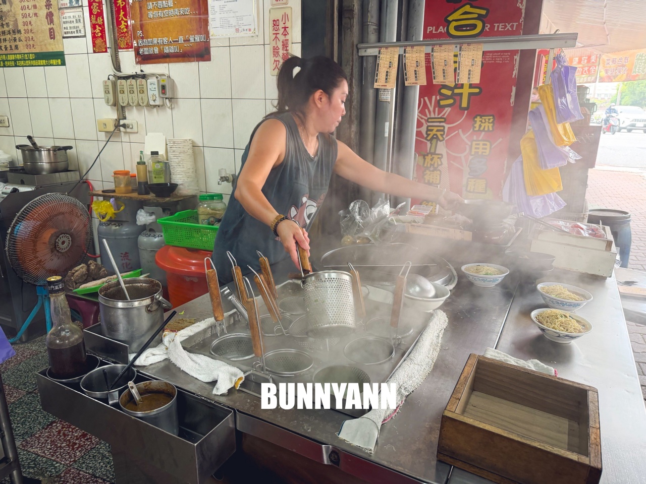 台南【陳家汕頭意麵】公園南路超人氣老店，必點手工魚冊與乾意麵，滷味也好吃