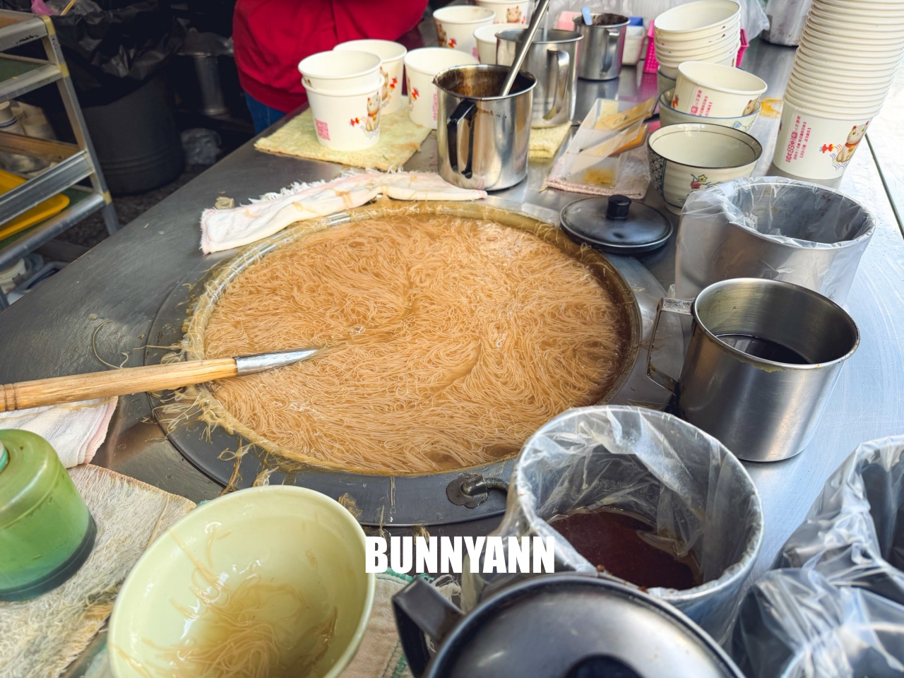 台中【陳記蚵仔麵線】第五市場超人氣蚵仔大腸麵線糊一賣就是30年 台中【陳記蚵仔麵線】第五市場超人氣蚵仔大腸麵線糊一賣就是30年