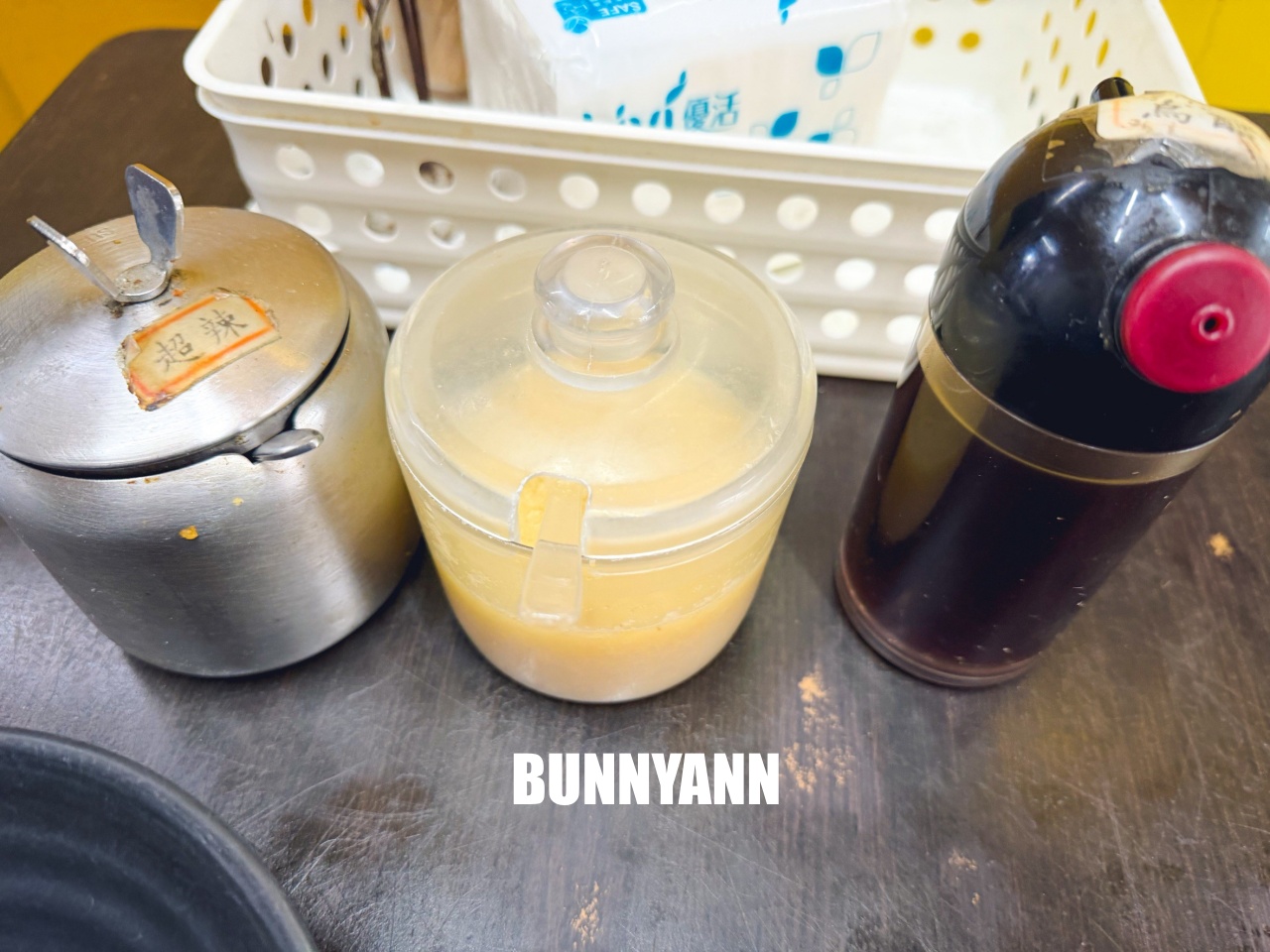 台北【黃金麵線】人氣版蚵仔大腸麵線糊一賣數十個年頭 台北【黃金麵線】人氣版蚵仔大腸麵線糊一賣數十個年頭