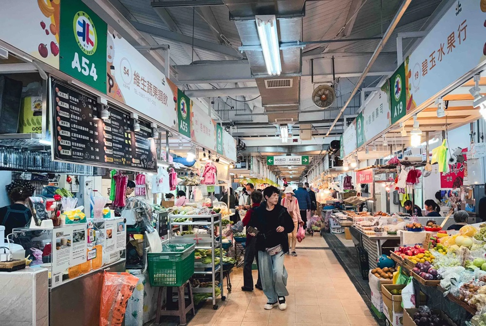 北投美食【一順鹽水雞】還沒開攤就排隊，在地人瘋搶的隱藏版美味煙燻雞。