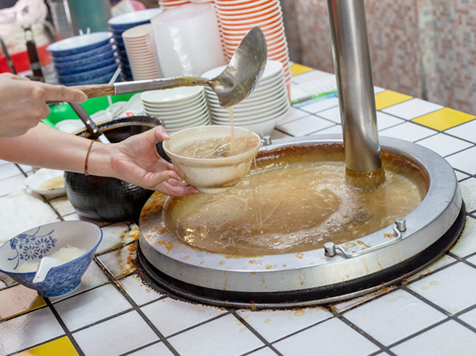 新店美食推薦【北鴨鴨肉羹】光明街最強鴨肉飯，奧運選手也愛吃這一味