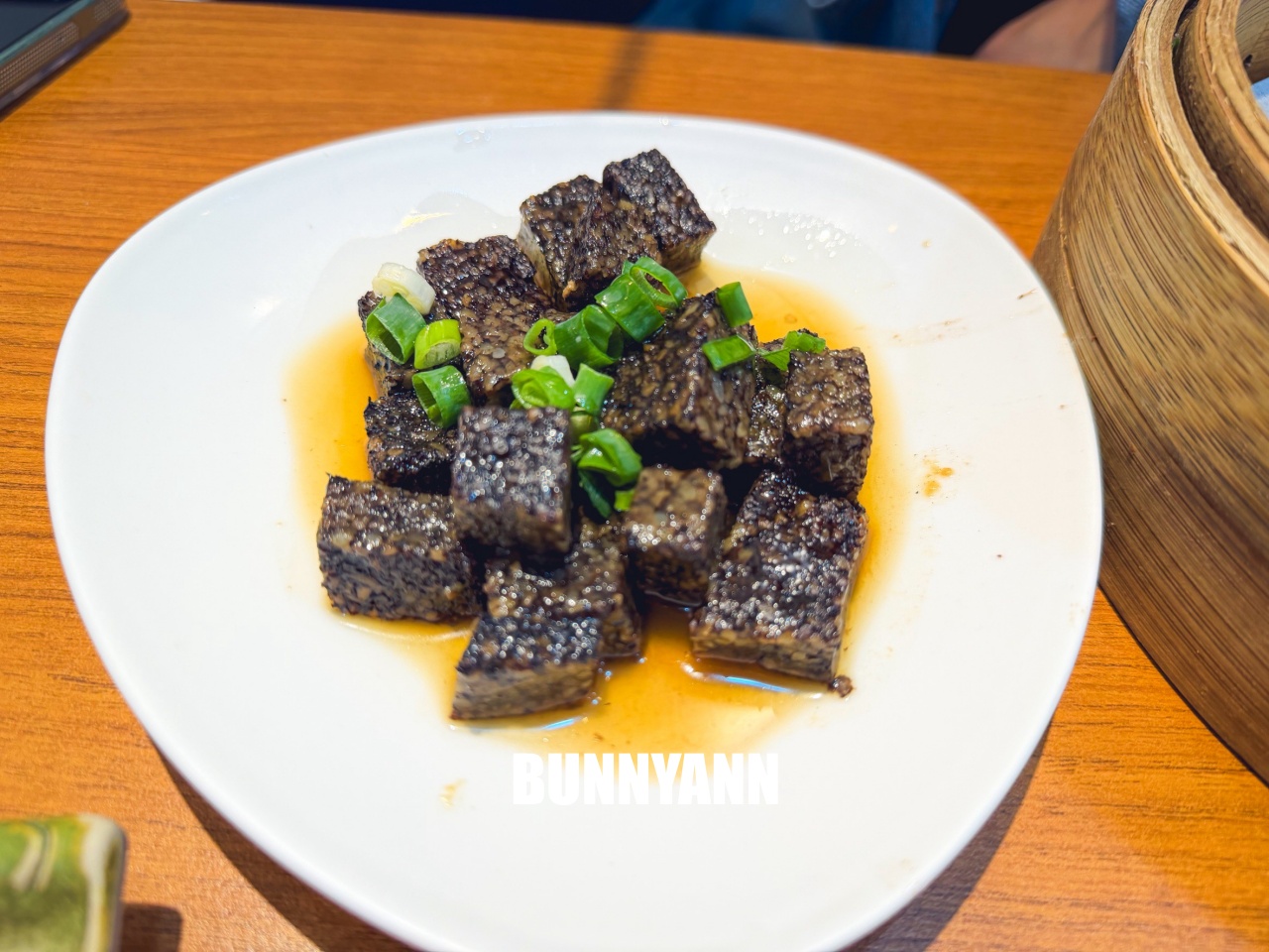 嘉義美食【京站永春湯包麵館】嘉義版鼎泰豐！現點現包皮薄爆汁超誘人，CP值高到爆棚！