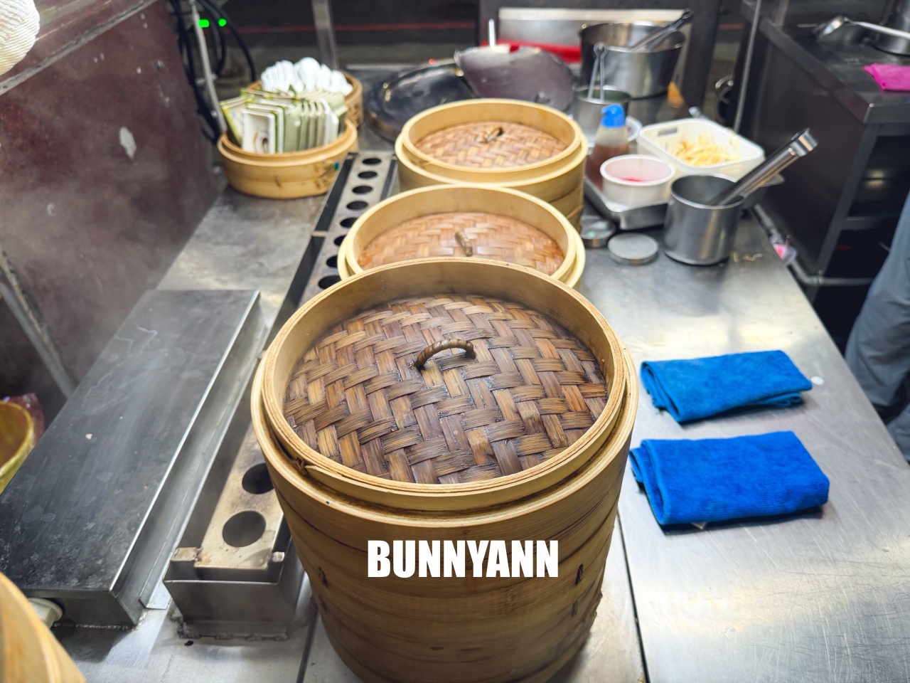 嘉義美食【京站永春湯包麵館】嘉義版鼎泰豐！現點現包皮薄爆汁超誘人，CP值高到爆棚！