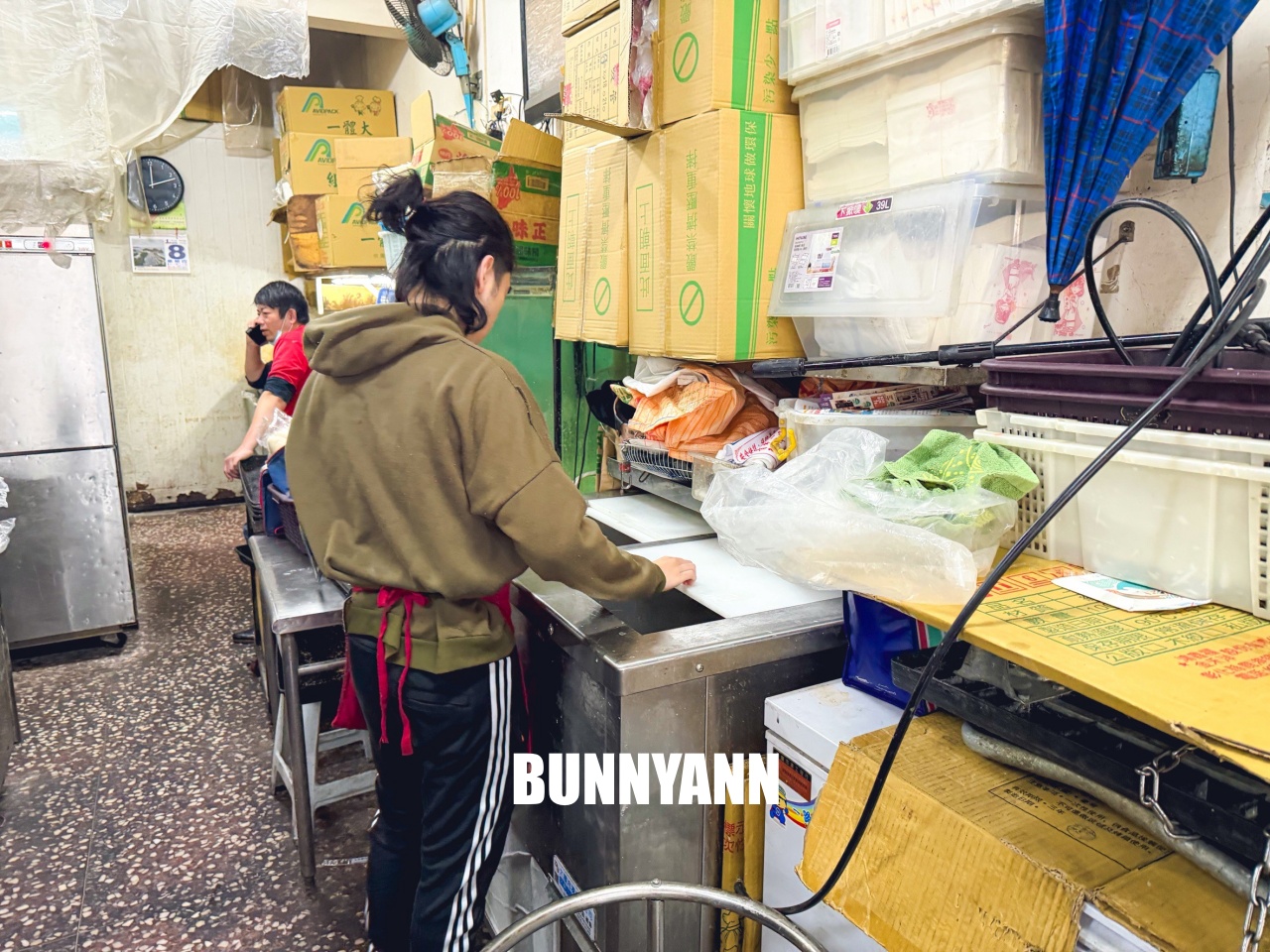 蘆洲信義豆漿，現蒸小籠包一粒只要10元，在地人激推的銅板價超強早餐店！