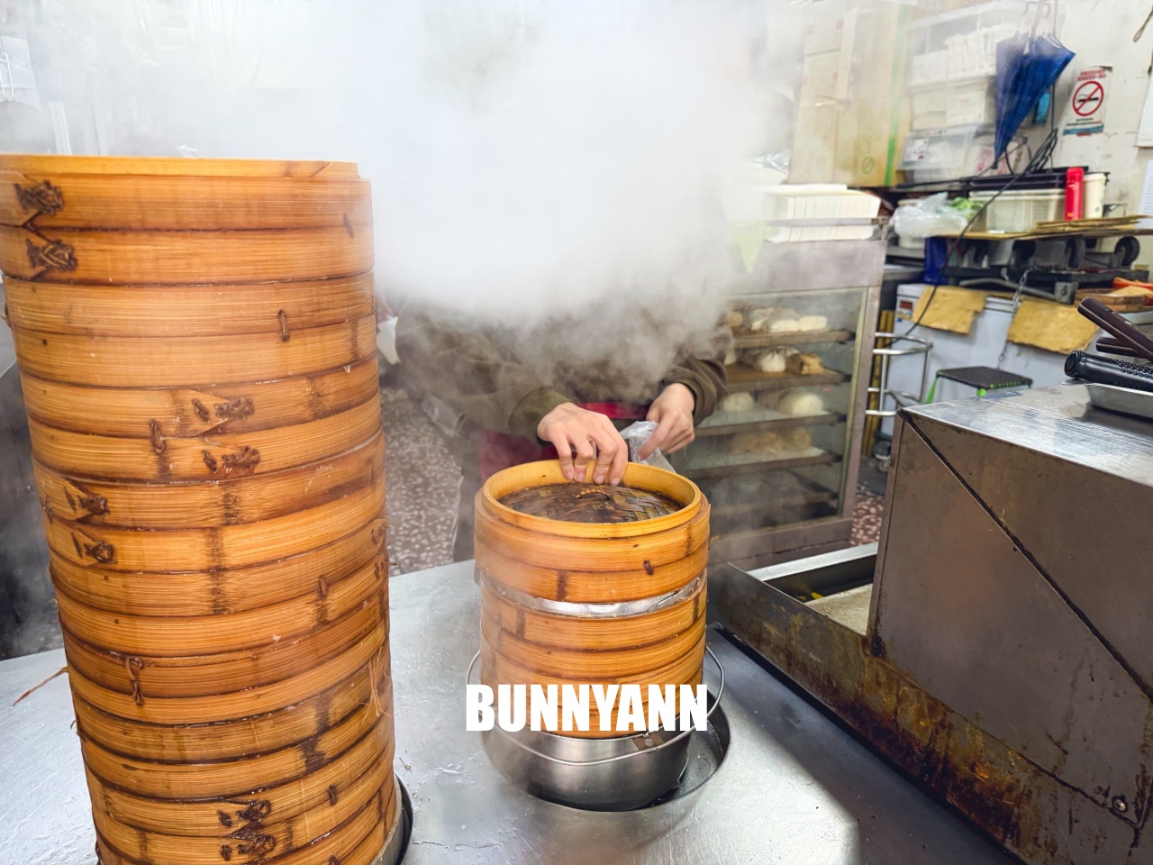 蘆洲信義豆漿，現蒸小籠包一粒只要10元，在地人激推的銅板價超強早餐店！