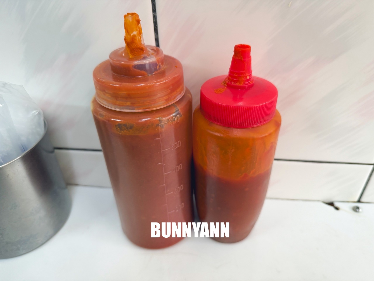 台北士林【忠誠山東葱油餅】天母必吃排隊美食，酥脆厚餅太銷魂，此燈亮有餅快搶！