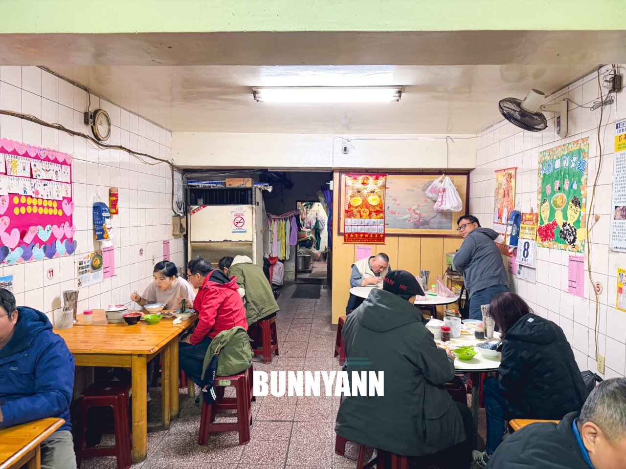 新北蘆洲【大廟口切仔麵】傳承四代近百年老店，濃郁大骨湯頭與滿滿黑白切，在地人從小吃到大的銅板美食！